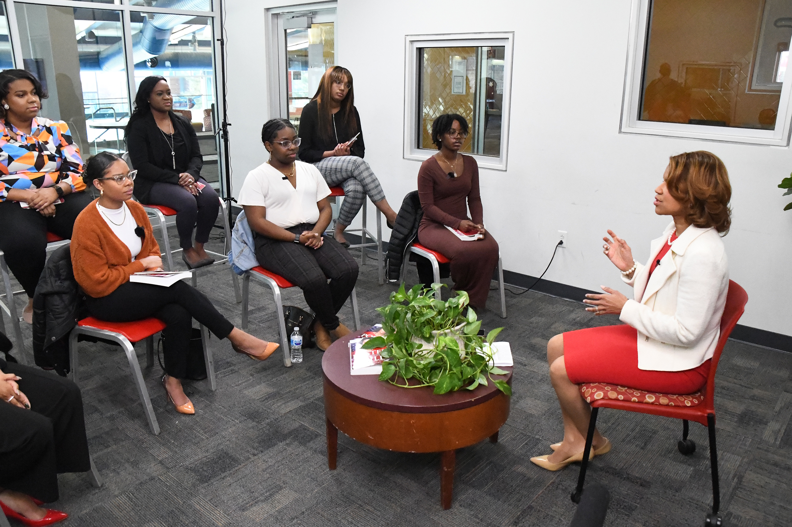 Kemba Smith and a group of Del State women candidly discuss the life challenges they each have faced.