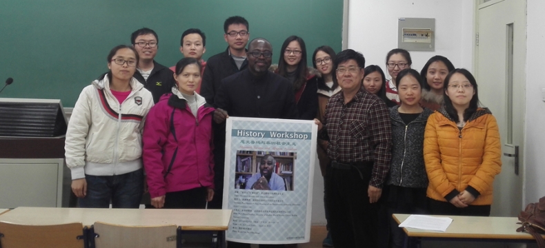 CAHSS Dean and Chair Give Lectures in China