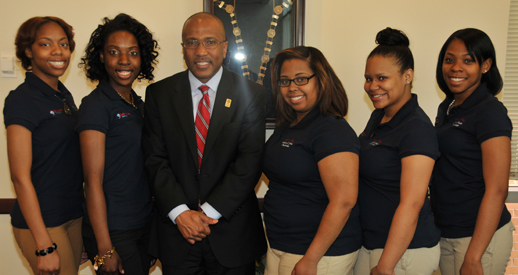 DSU President Harry L. Williams Makes Student Meetings a Priority